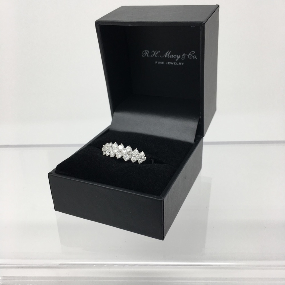 1 CTTW Diamond Wedding Engagement White Gold Ring - Picture 5 of 8